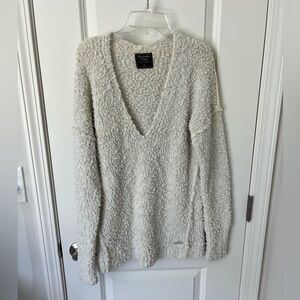 Abercrombie & Fitch Sweater